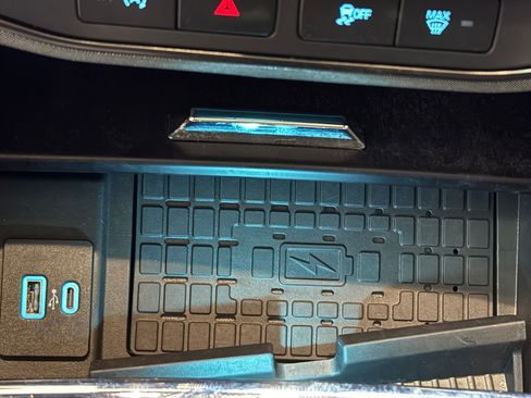 Used 2023 Ford Expedition Max Platinum image 36