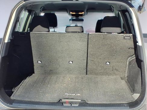 Used 2022 Nissan Rogue SV image 5