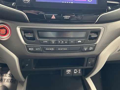 Certified 2023 Honda Ridgeline RTL image 32