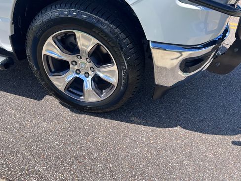 Used 2023 RAM 1500 Laramie AWD/4WD image 12