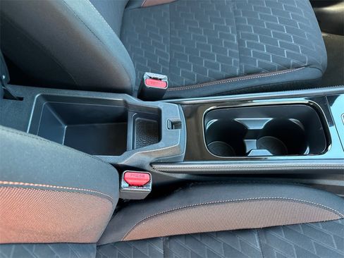 Used 2023 Nissan Kicks SR image 15