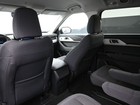 New 2026 Ford Explorer Active image 2