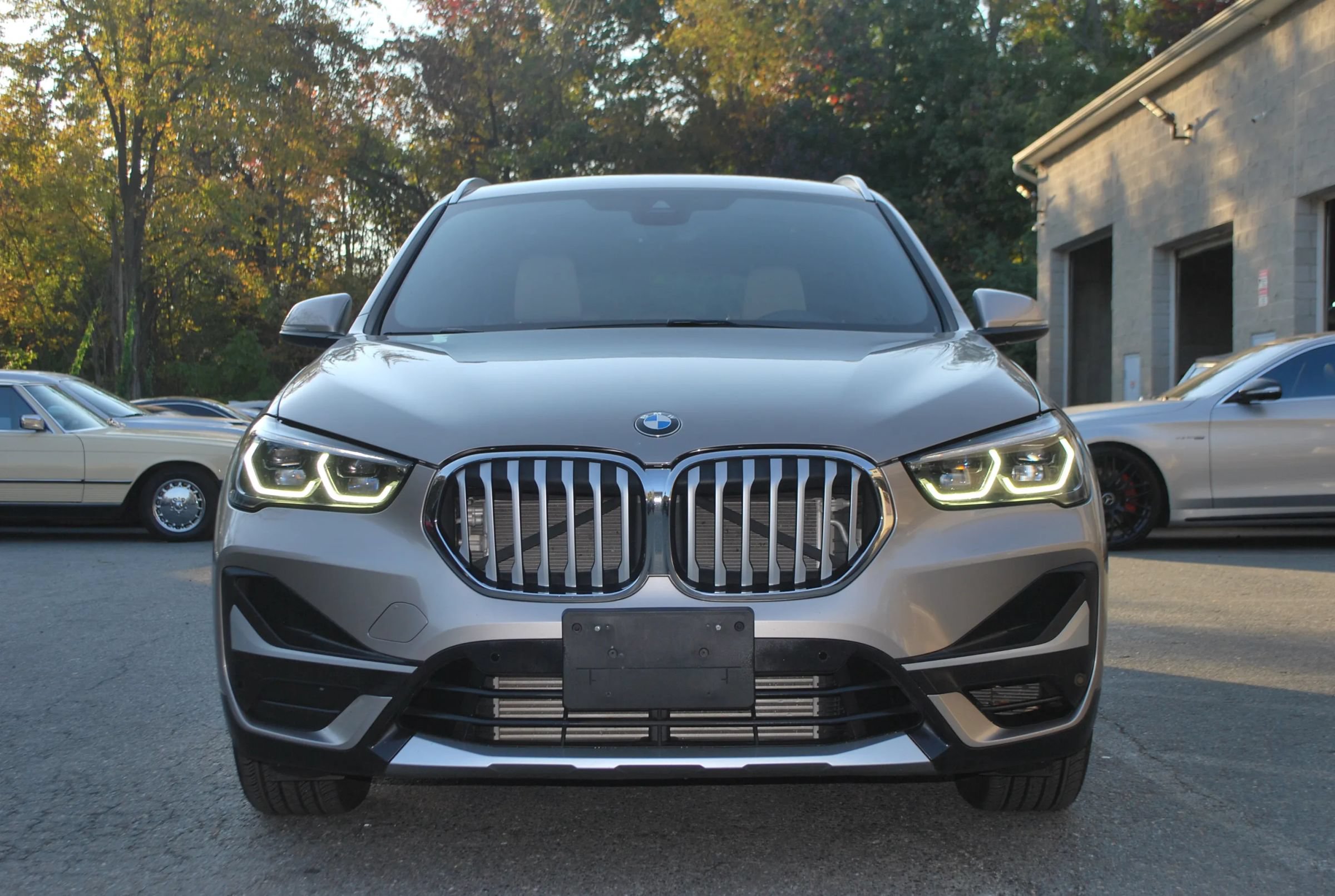 Used 2021 BMW X1 xDrive28i w/ Premium Package AWD/4WD image 2