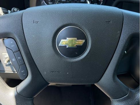 Used 2024 Chevrolet Express 3500 LT w/ LT Preferred Equipment Group RWD image 12