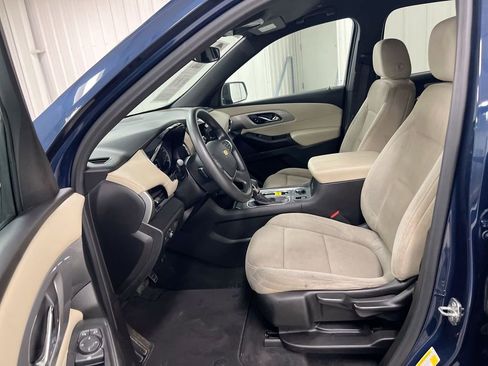 Used 2022 Chevrolet Traverse LS AWD/4WD image 19