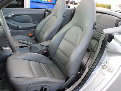 Used 2003 Porsche 911 Cabriolet image 27