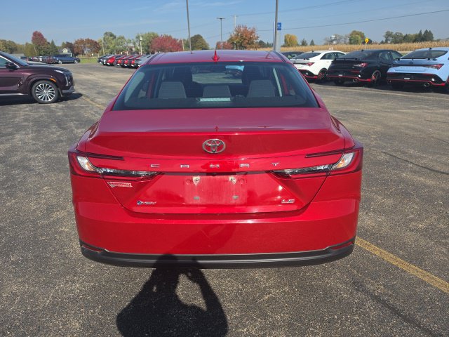 Used 2025 Toyota Camry LE FWD image 6