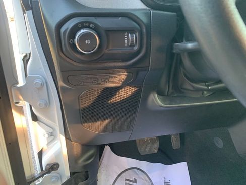 Used 2024 Jeep Wrangler Sport image 15