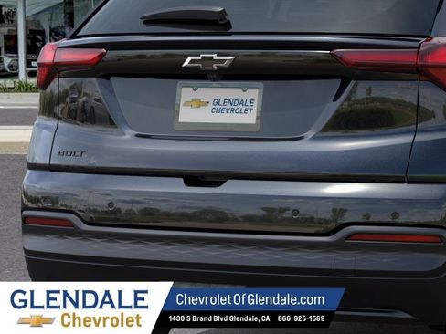 New 2027 Chevrolet Bolt LT w/ Comfort Package FWD image 14