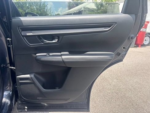 Used 2025 Honda CR-V EX image 15