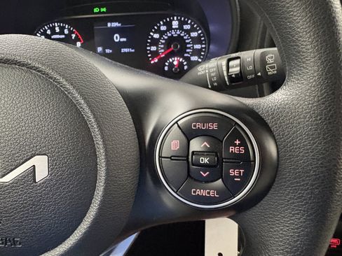 Used 2022 Kia Soul LX FWD image 30