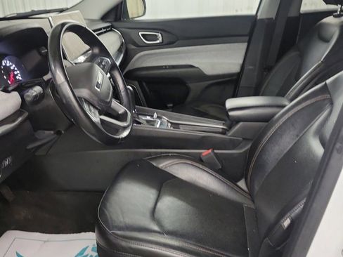 Used 2022 Jeep Compass Latitude AWD/4WD image 7