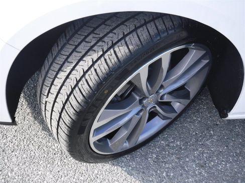 Used 2023 Chevrolet Malibu LT image 17