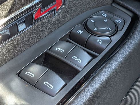 Used 2025 GMC Sierra 1500 AT4 image 26