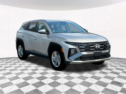 New 2026 Hyundai Tucson SE image 17