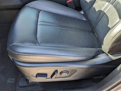 Certified 2024 Kia Sorento SX image 24