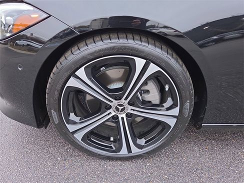 Certified 2025 Mercedes-Benz C 300 4MATIC Sedan image 9