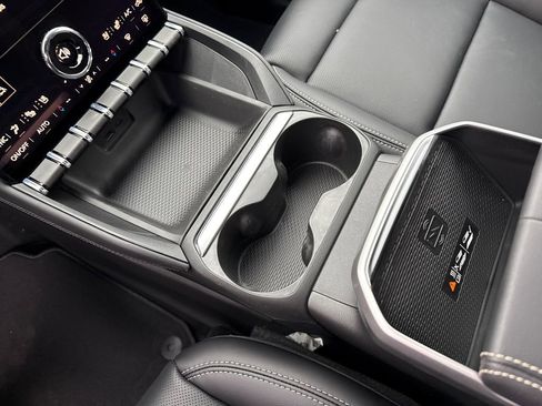 New 2026 GMC Terrain Elevation w/ Elevation Premium Package AWD/4WD image 28