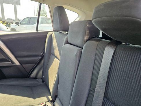 Used 2016 Toyota RAV4 LE image 21