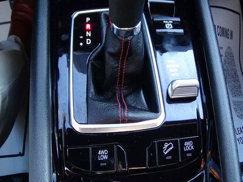 Certified 2024 Jeep Compass Trailhawk w/ Trailhawk Elite Group image 32