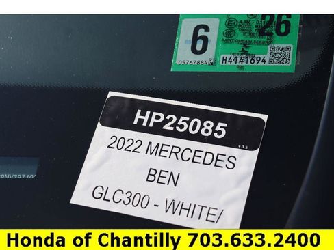Used 2022 Mercedes-Benz GLC 300 4MATIC image 32