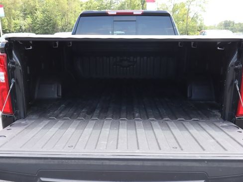 Used 2025 Chevrolet Silverado 1500 LT Trail Boss w/ Convenience Package II AWD/4WD image 31