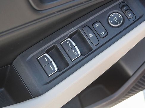 Certified 2024 Honda Accord EX image 21