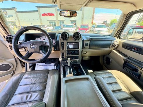 Used 2004 HUMMER H2 w/ Preferred Equipment Group AWD/4WD image 19