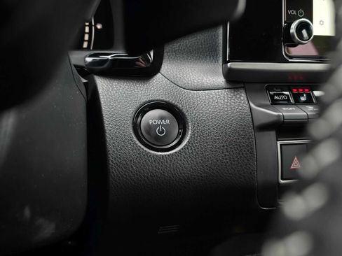 Certified 2025 Toyota Camry SE image 27