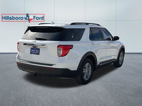 Used 2023 Ford Explorer XLT RWD image 6