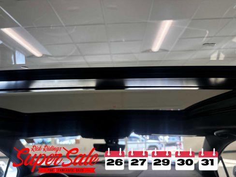 Used 2020 Cadillac XT5 Premium Luxury image 19