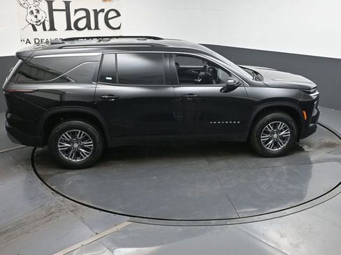 New 2026 Chevrolet Traverse LT w/ Driver Confidence Package FWD image 18