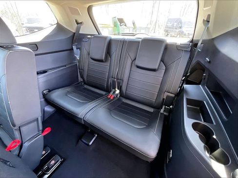 Used 2023 Volkswagen Atlas SEL Premium AWD/4WD image 16
