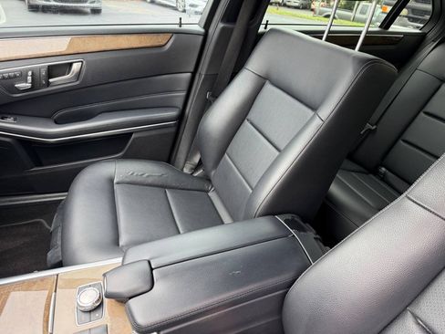 Used 2014 Mercedes-Benz E 350 Sedan w/ Premium 1 Package image 10