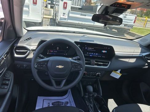 New 2026 Chevrolet TrailBlazer LS FWD image 24