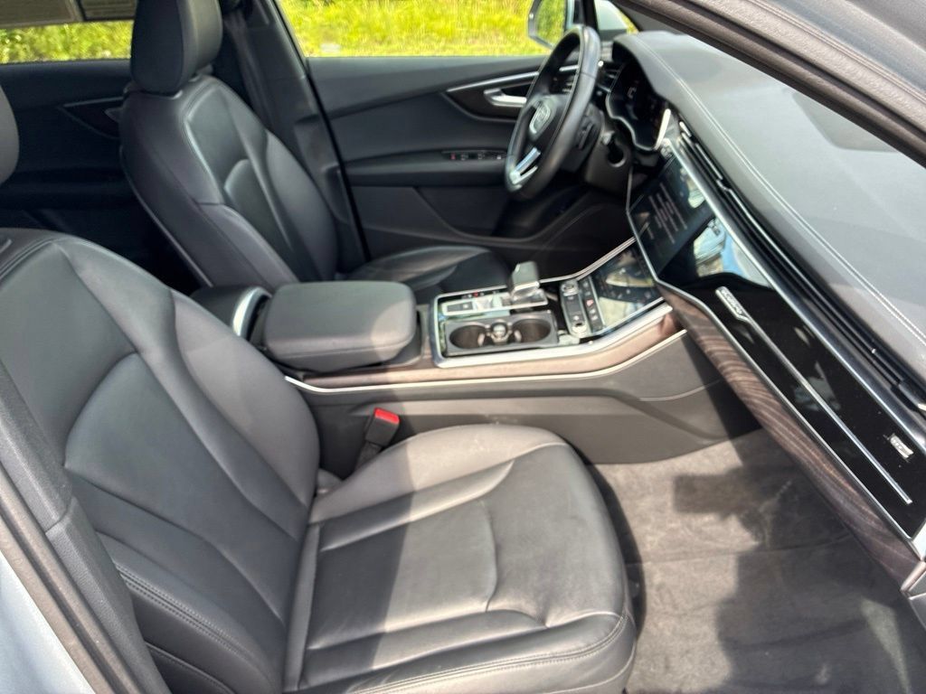 Used 2023 Audi Q7 2.0T Premium w/ Convenience Package AWD/4WD image 40