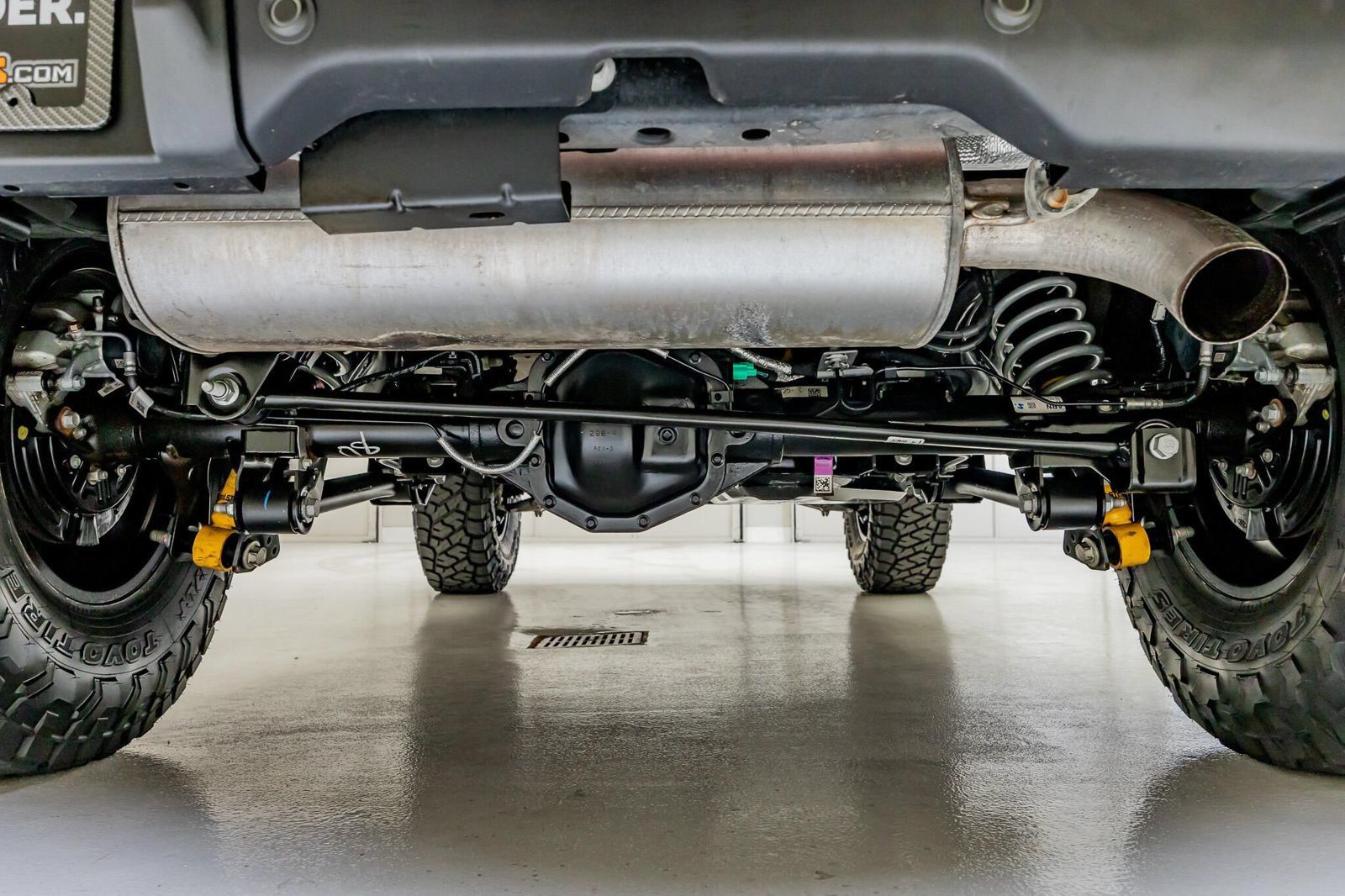 Used 2025 Ford Bronco Badlands AWD/4WD image 16
