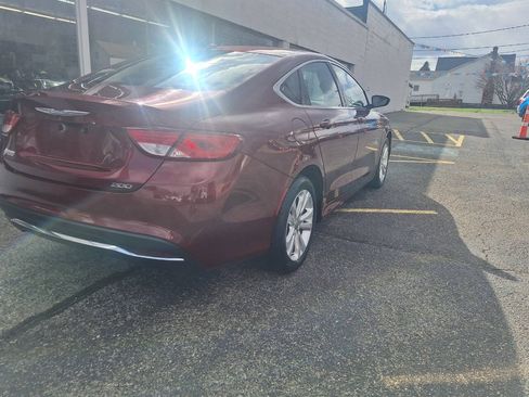 Used 2016 Chrysler 200 Limited Platinum w/ Comfort & Convenience Group FWD image 7