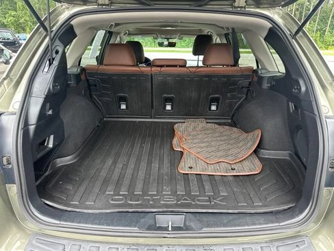 Used 2018 Subaru Outback 2.5i Touring w/ Popular Package #3 AWD/4WD image 7