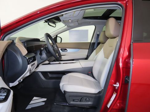 New 2026 Nissan Murano Platinum image 4