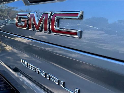 Used 2025 GMC Sierra 2500 Denali w/ Denali Reserve Package image 31