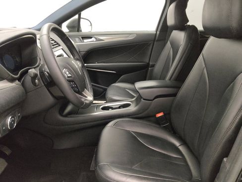 Used 2019 Lincoln MKC Premiere FWD image 17