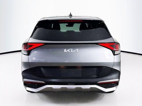 Certified 2025 Kia Sportage LX image 6