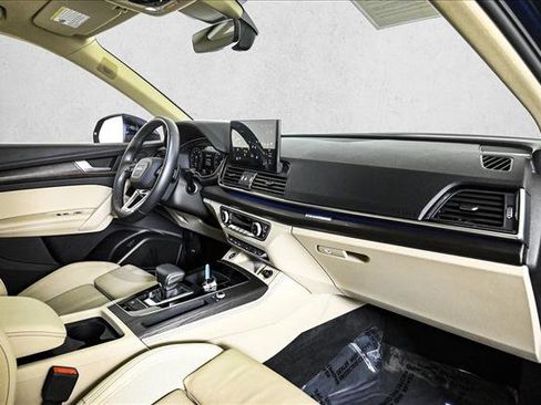 Certified 2025 Audi Q5 2.0T Premium Plus w/ Premium Plus Package image 23
