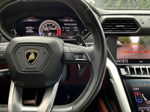 Used 2019 Lamborghini Urus AWD/4WD image 12