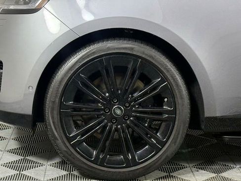 Used 2024 Land Rover Range Rover Autobiography image 13