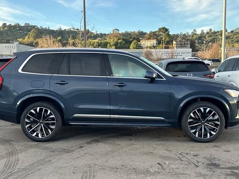New 2026 Volvo XC90 B6 Plus w/ Protection Package Premier image 8