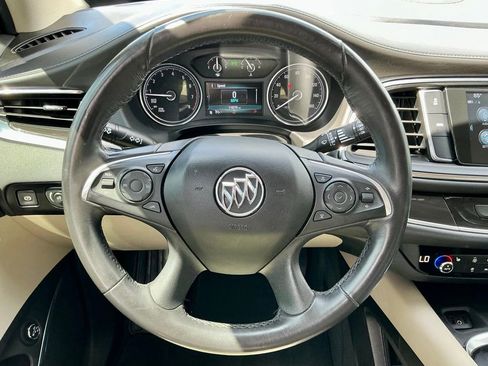 Used 2019 Buick Enclave Essence AWD/4WD image 32