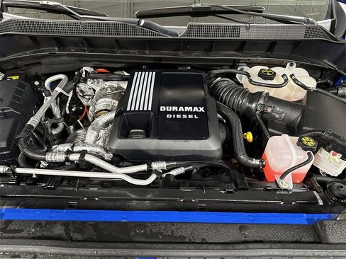 Used 2025 Chevrolet Silverado 1500 LT w/ Leather Package image 25