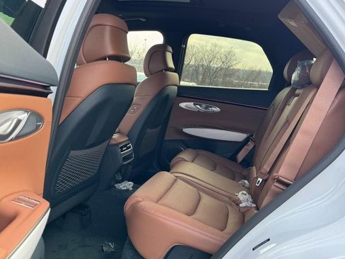 New 2026 Genesis GV70 2.5T Advanced image 7